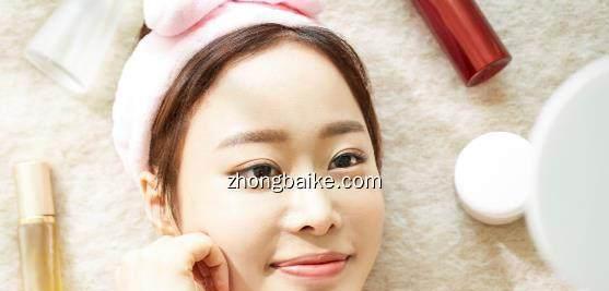 摆脱毛孔粗大的烦恼（独家方法助您拥有细致无瑕的肌肤）