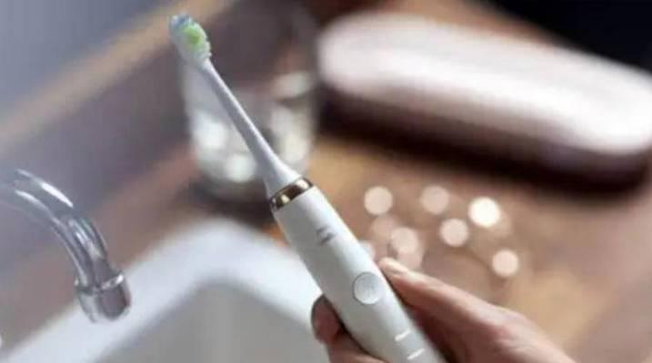 电动牙刷的优点和适用性分析（彻底清洁口腔）