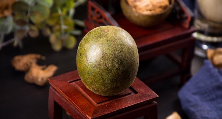 探寻罗汉果的神奇功效（解析罗汉果的保健益处及其关键成分）