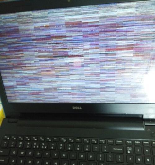电脑开机屏幕闪烁不停是什么原因？如何解决？