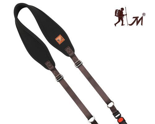 索尼m3相机肩带安装方法是什么？