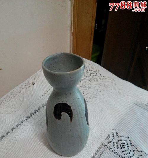 相机镜头酒壶使用方法是什么？如何正确操作？