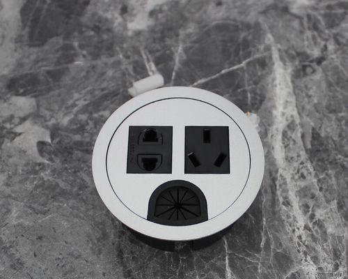 电脑桌圆形线孔盖的拆卸方法是什么？拆卸时需要注意什么？