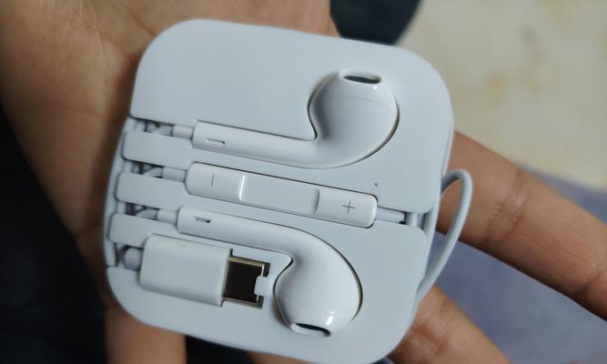 荣耀手机耳机无声怎么办？解决耳机不响的方法有哪些？