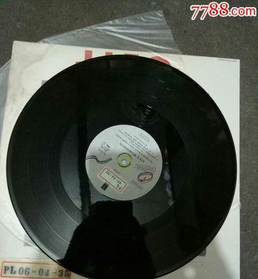 唱片手机壳上的黑色污渍怎么清洗？有效方法有哪些？