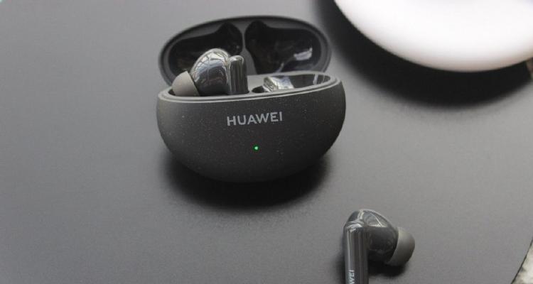华为金标手机性能怎么样？与其他品牌旗舰手机相比如何？