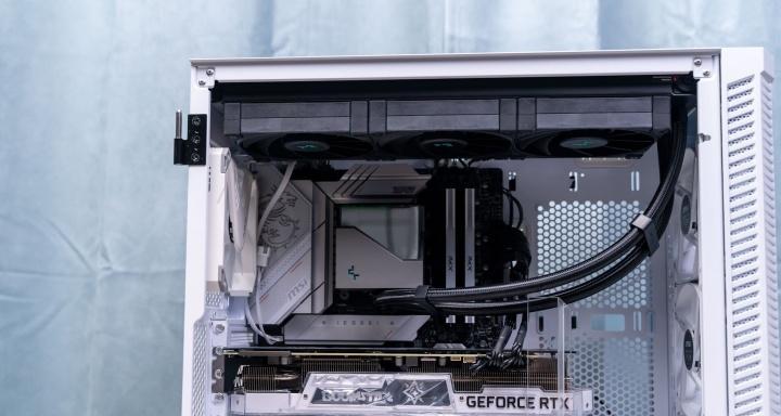水冷散热器顶盖拆卸步骤是什么？拆卸时的注意事项？