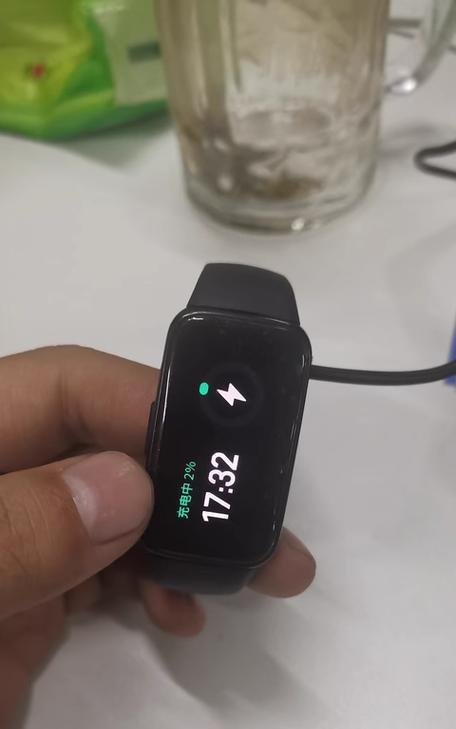 手环数据线的正确使用方法是什么？数据线无法连接时怎么办？
