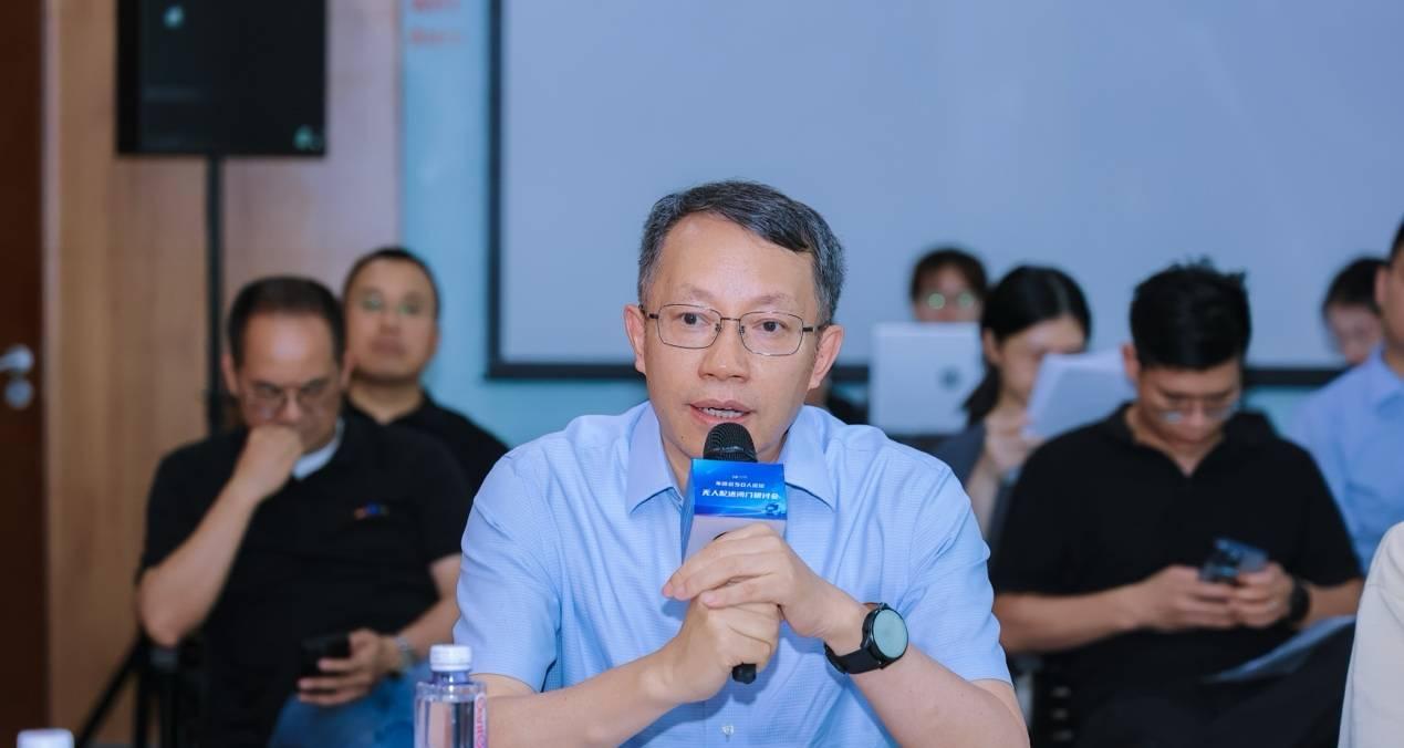 无人配送已至规模化破局临界点，政产学研精英共探发展新路径