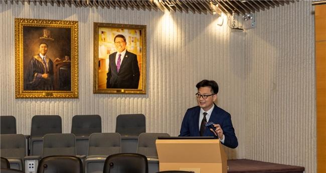 腾讯与港中大签署合作框架安排 携手推动人工智能法律研究合作与科技人才培养